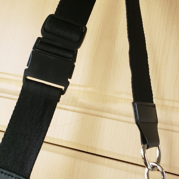 Steve Madden black fenny pack - Picture 2 of 7